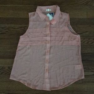 E & M Pink Sheer Blouse Size Large NWT